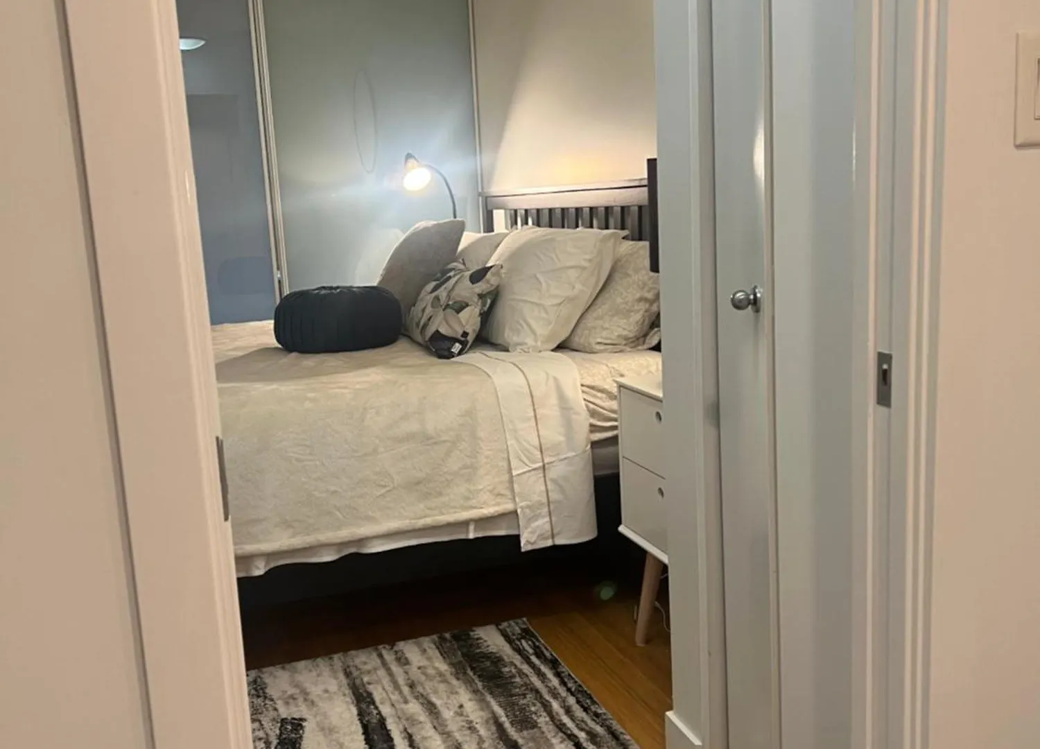 Modern Chinatown - Entire Apartment