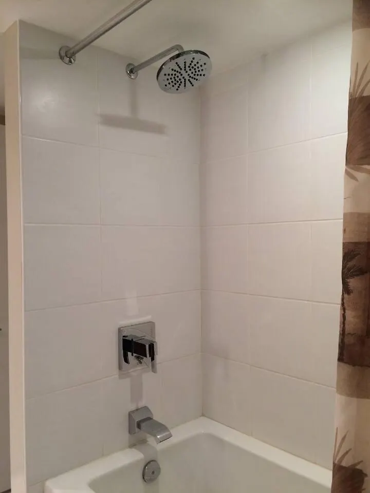 Modern Chinatown - Entire Apartment Canada