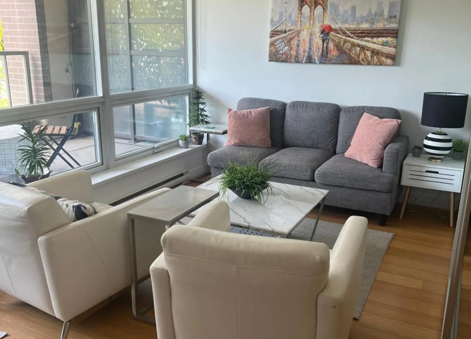 Modern Chinatown - Entire Apartment